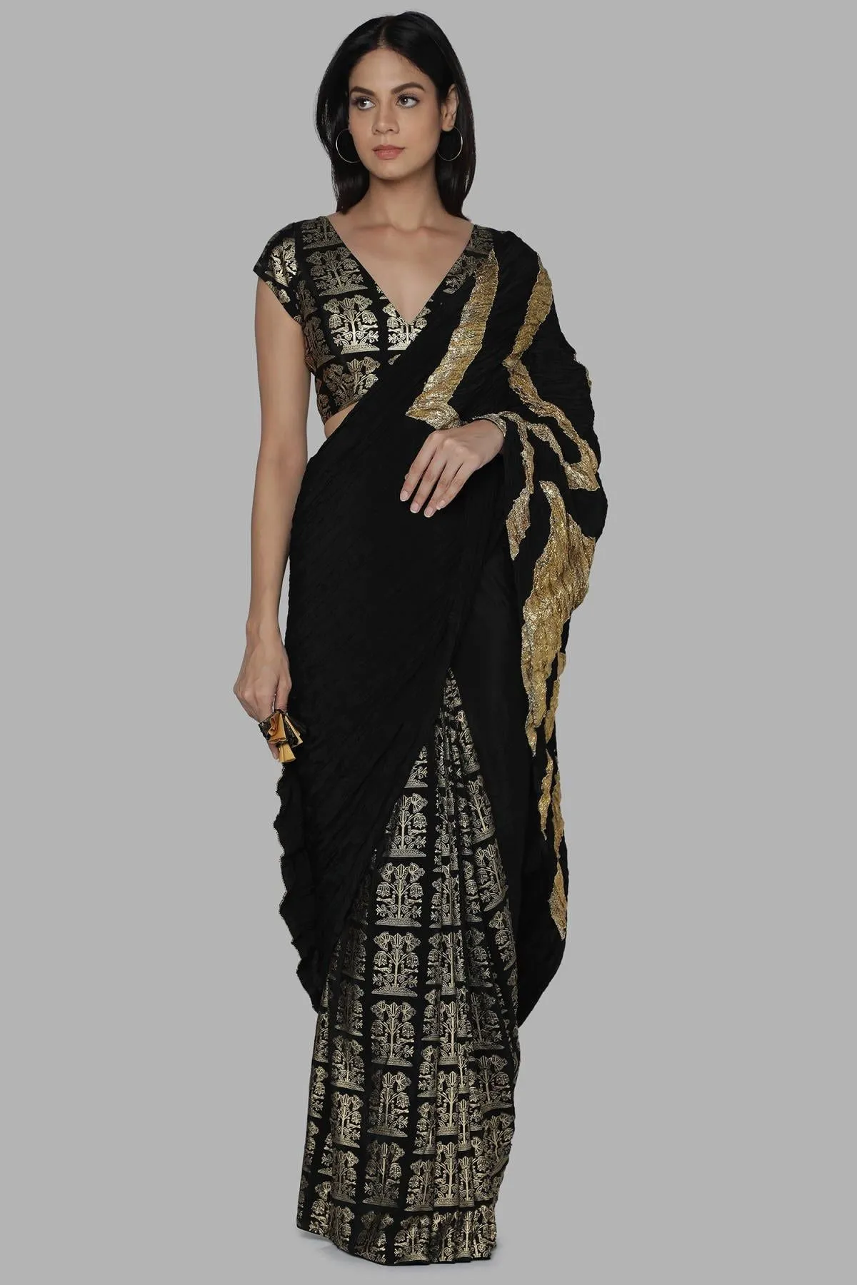 BLACK CRINKLE GOTA PALLA SARI WITH BUNCH OF BIRDS PRE- PLEATED PLEATS AND BLOUSE PIECE