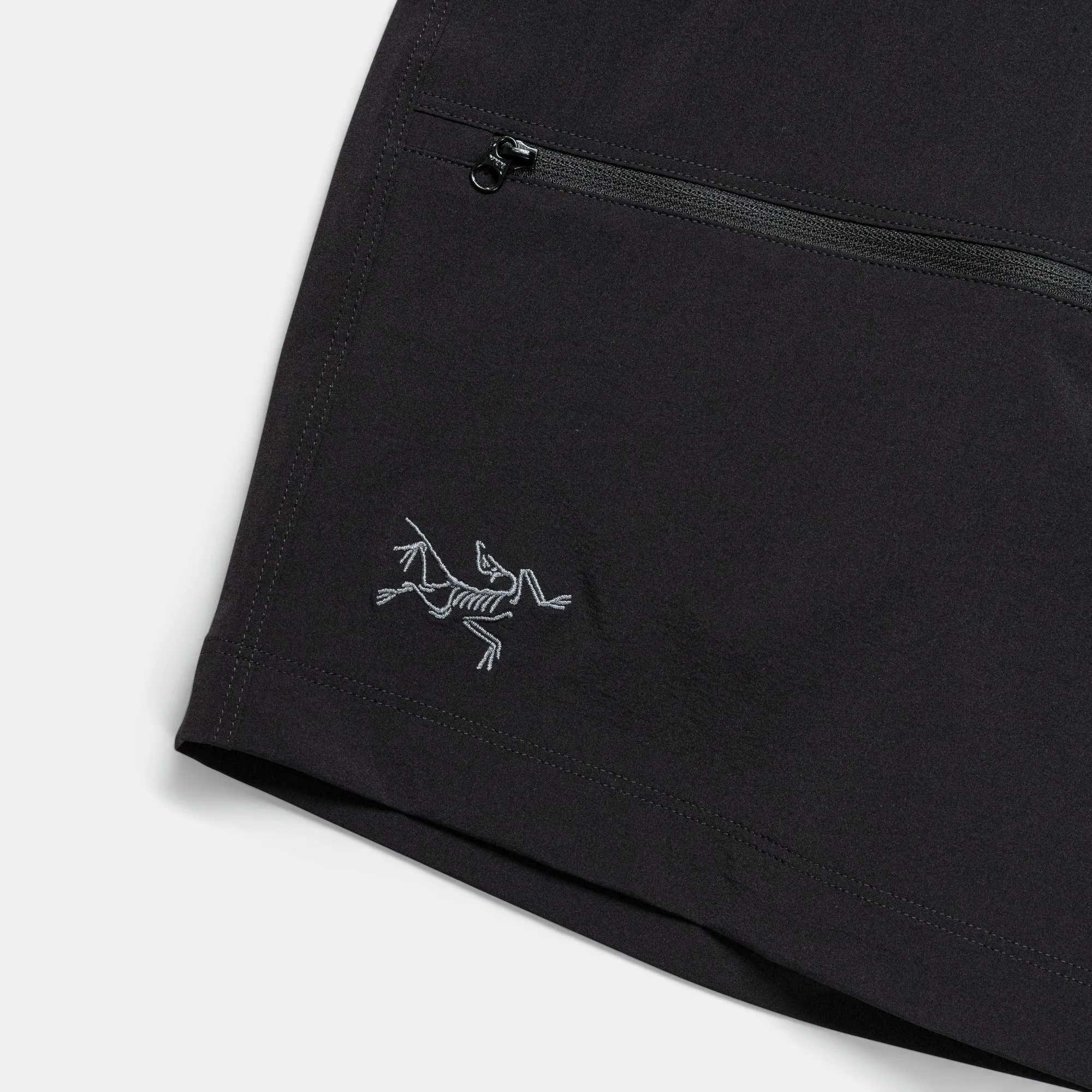 Gamma Lightweight 9" Short - Black