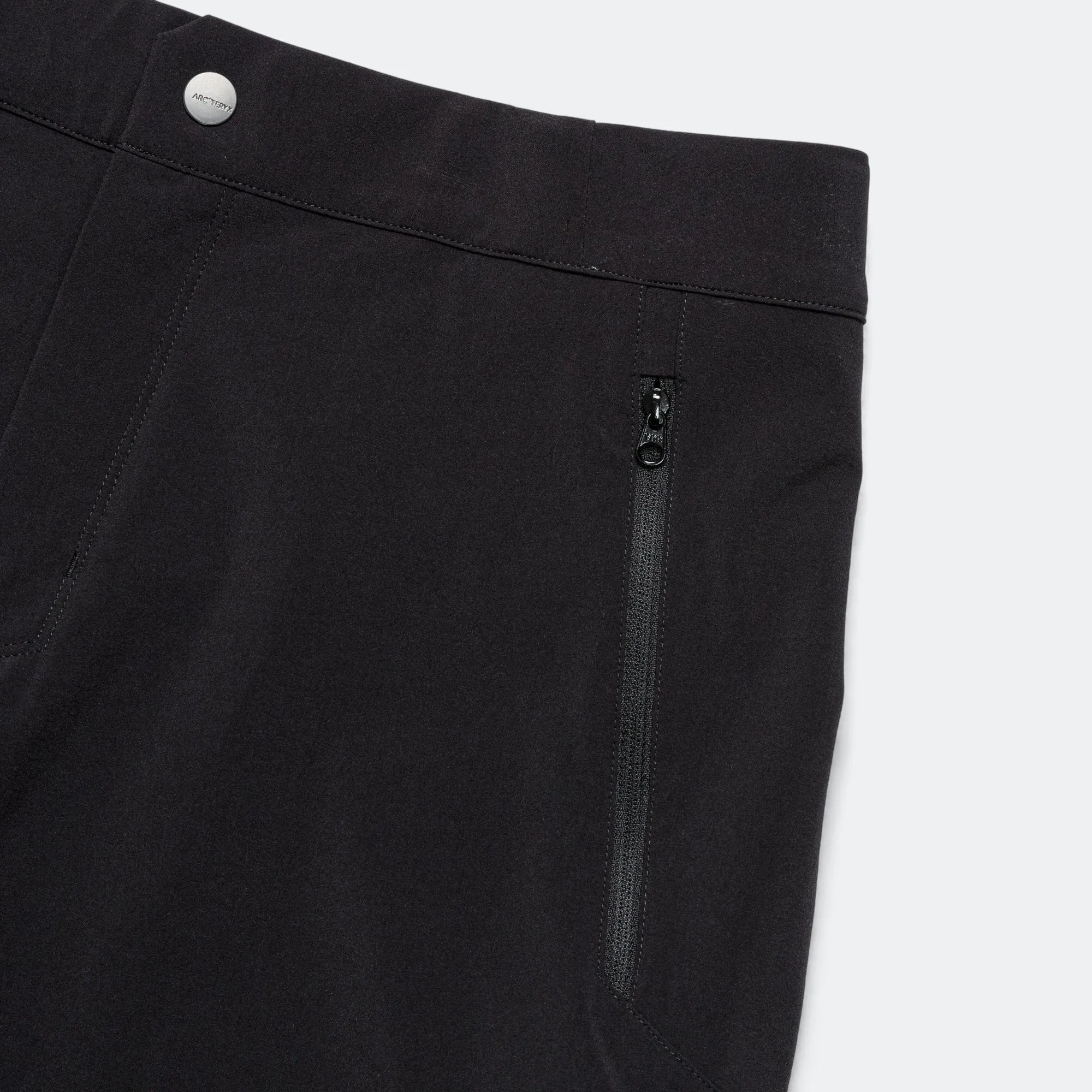 Gamma Lightweight 9" Short - Black